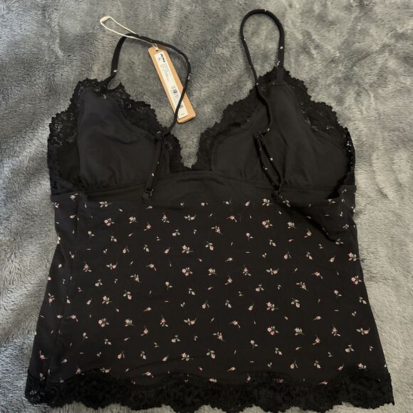 MEDIUM SKIMS Fits Everybody Lace Triangle CAMI Onyx TP-CAM-6688W - Picture 6 of 6